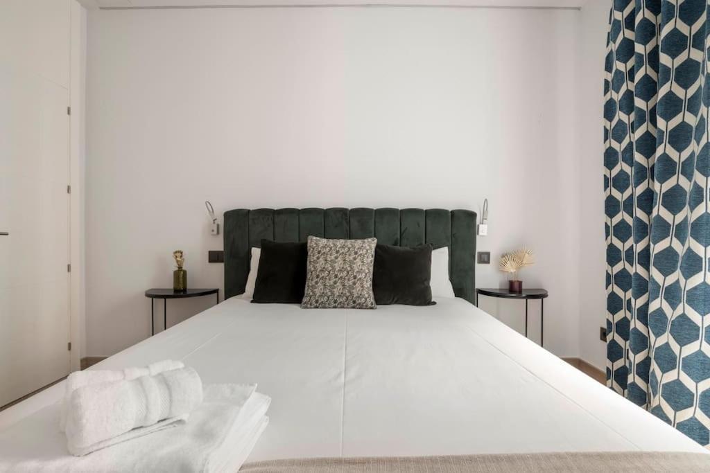 Lujoso Apartamento Cerca De Plaza Mayor มาดริด ภายนอก รูปภาพ